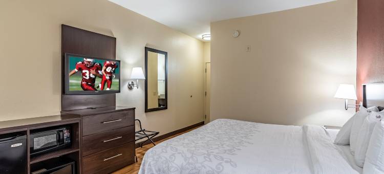 休斯顿能源走廊红顶Plus酒店(Red Roof PLUS+ Houston - Energy Corridor)图片