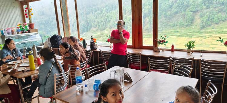 Barot Waterfall Camps and Dorms图片