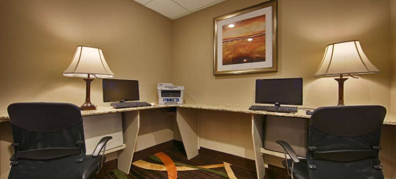 伍德兰德山贝斯特韦斯特优质套房酒店(Best Western Plus Woodland Hills Hotel  Suites)图片