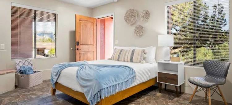 RedRockViews GreatLocation 4BR 6Beds 3.5Baths DogsWelcome Hiking BBQ HugePatio图片