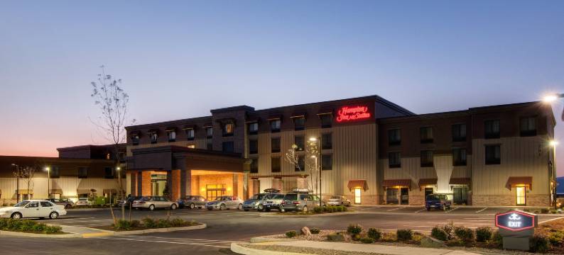 阿斯托里亚希尔顿欢朋套房酒店(Hampton Inn & Suites Astoria)图片