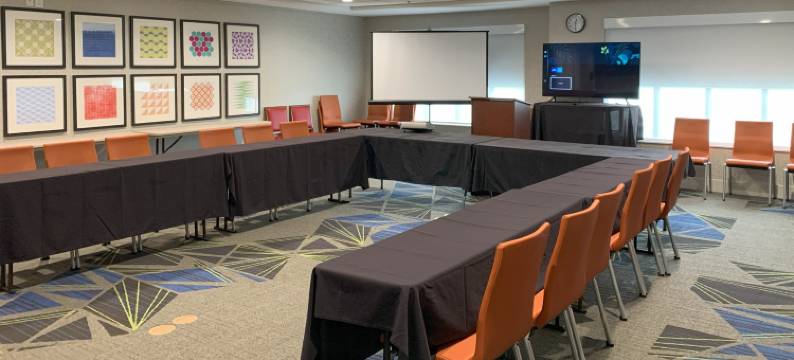 智选假日套房酒店克劳福兹维尔(Holiday Inn Express & Suites CRAWFORDSVILLE by IHG)图片