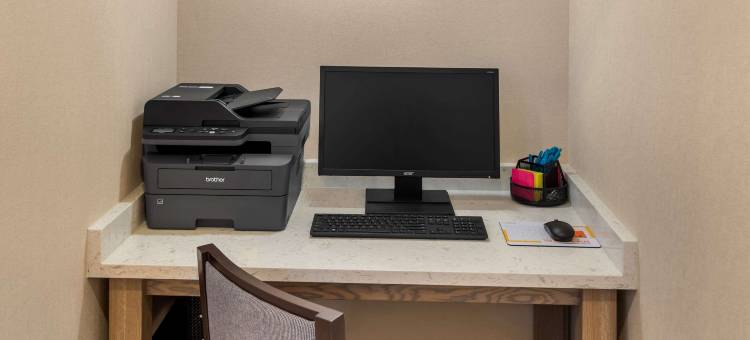 克拉丽奥波因特马图恩大学附近酒店(Clarion Pointe Mattoon Near University)图片