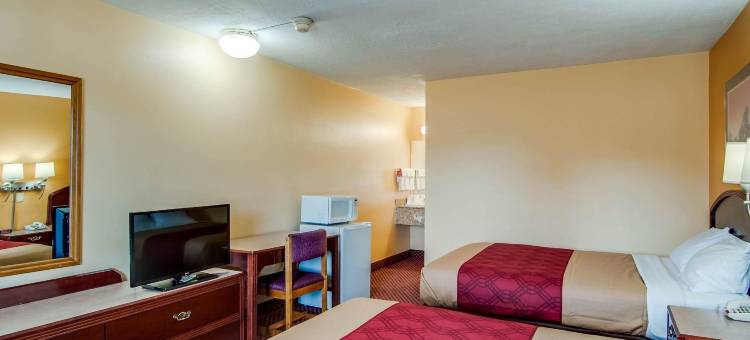 伊克诺旅馆，邻近布尔菲尔德学院(Econo Lodge Near Bluefield College)图片