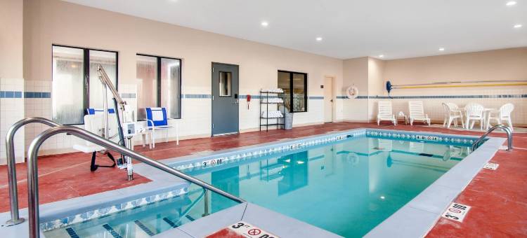 诺曼大学附近舒适套房酒店(Comfort Inn & Suites Norman Near University)图片