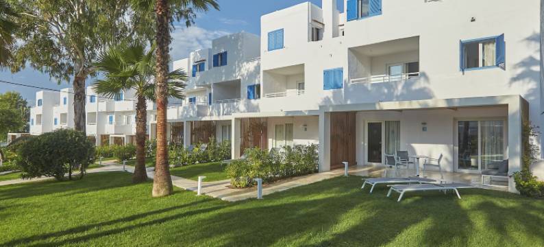 伊维萨岛卡拉莱亚度假酒店(Cala Llenya Resort Ibiza)图片