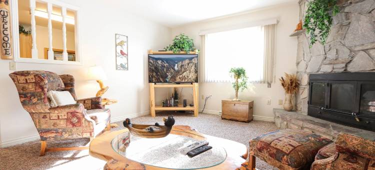 南叉小屋(South Fork Cabin)图片