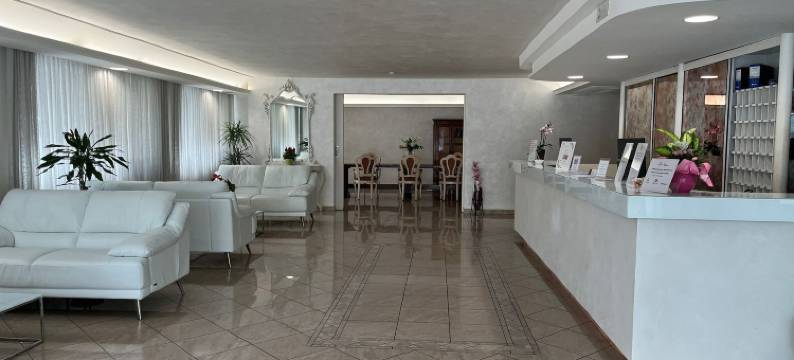 皇家广场酒店(Hotel Royal Plaza)图片