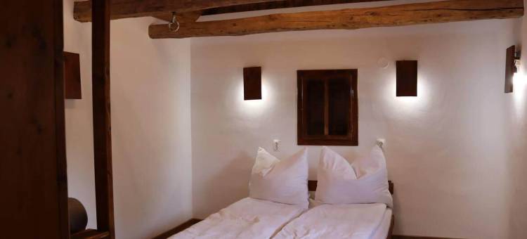 Carasova, Banat Mountains 的迷人2卧室小屋(Charming 2Bed Cottage in Carasova, Banat Mountains)图片