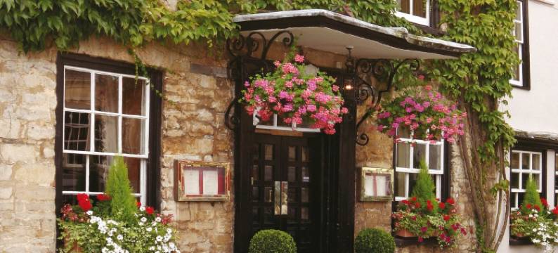 麦克唐纳德大熊酒店(Macdonald Bear Hotel)图片