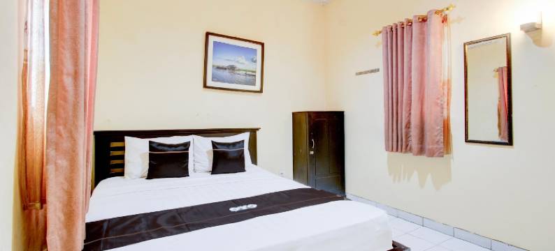 Collection O 英达酒店附近(Collection O Stasiun Pekalongan Near Stasiun Kereta Api Formerly Hotel Indah)图片