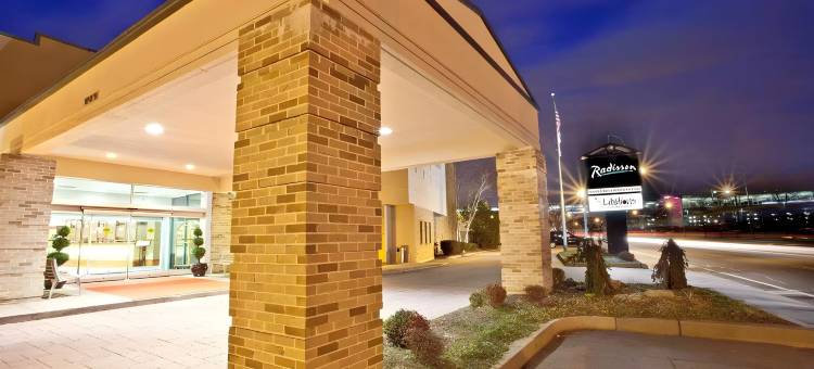 普罗维登斯机场希尔顿DoubleTree酒店(DoubleTree by Hilton Warwick Providence Airport)图片