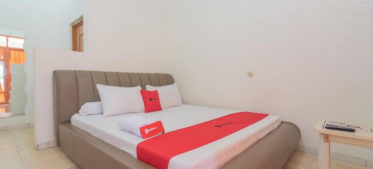 红多兹伊斯兰度假村-普尔瓦卡达巴图阿邦(RedDoorz Resort Syariah @ Batu Apung Purwakarta)图片