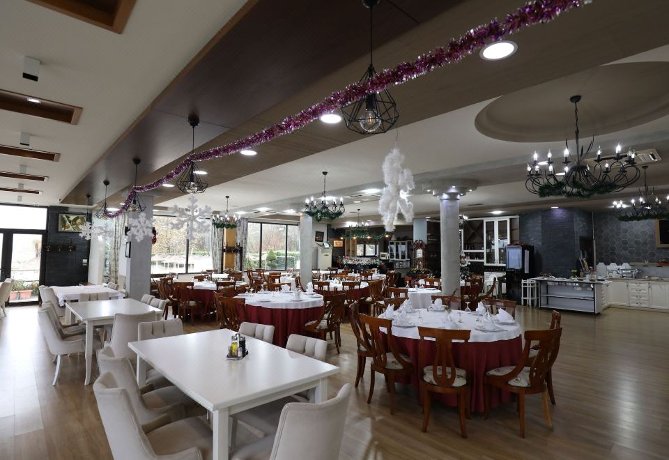 Hotel 1 Maji Hotel Overview