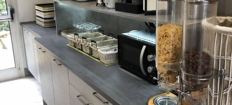 凡尔登尊贵酒店-真实巴拉丁斯(Hôtel Restaurant le Privilège - Authentic by Balladins)图片