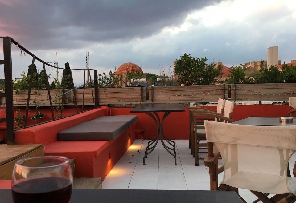 Auberge 32 Old Town Hotel Overview