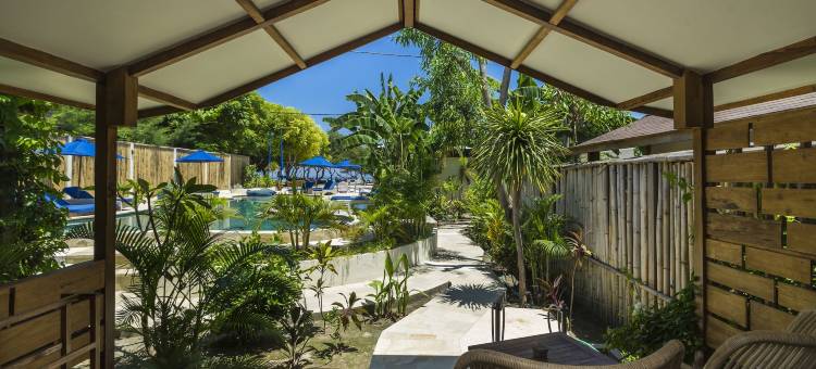 吉利柚木度假村(Gili Teak Beach Front Resort)图片