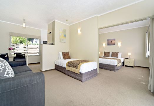 Takapuna Motor LodgeHotel Overview