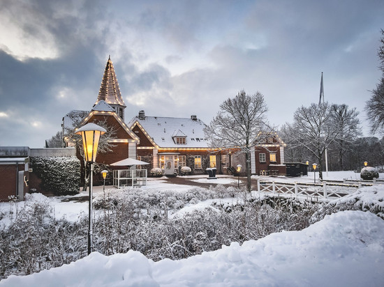 索拉普赫雷贾德酒店