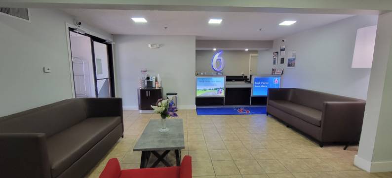 伊利诺伊伊基瓦尼 6 号汽车旅馆(Motel 6 Kewanee, IL)图片