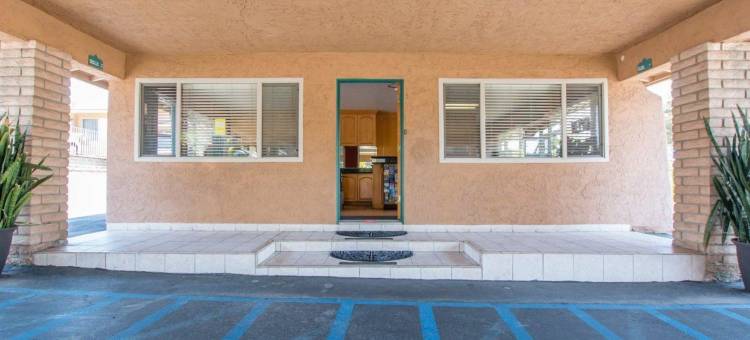 弗布鲁克市中心罗德威酒店(Rodeway Inn Fallbrook Downtown)图片