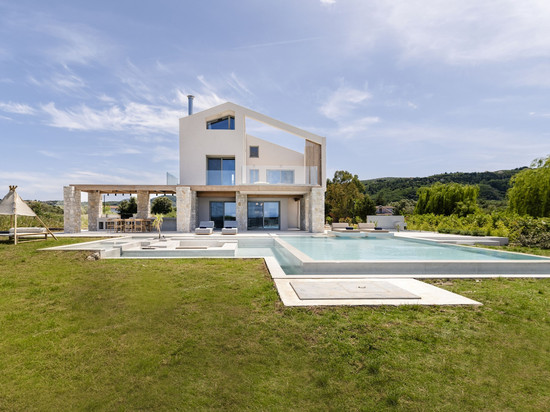 Allure Retreat Villa = 魅力静修别墅