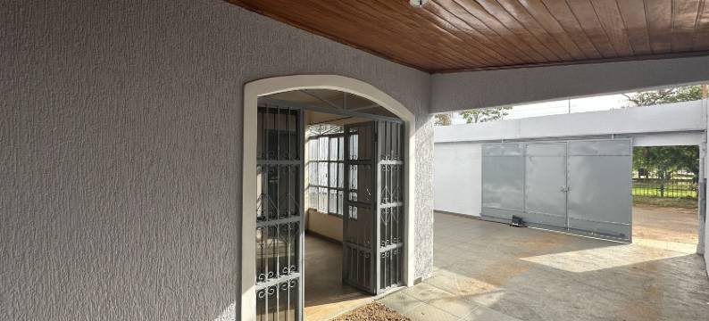 与购物中心PVH后面的波萨达住宅(Pousada Residencial - Pvh)图片