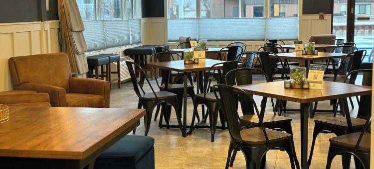 海港风酒店(Harbor Winds Hotel)图片