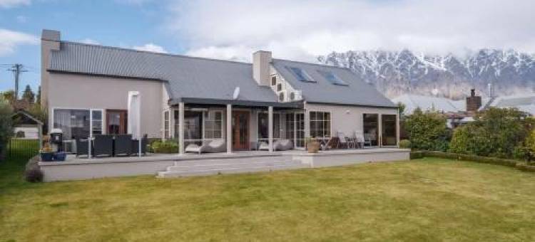 Lakeside Indulgence on Wilmot图片