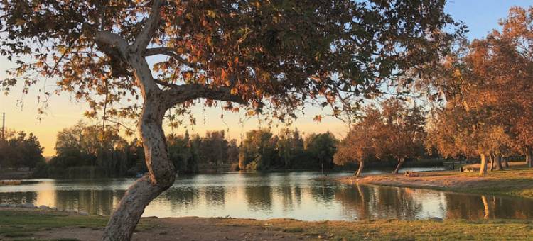 皮科里韦拉豪生套房酒店(Howard Johnson Hotel & Suites by Wyndham Pico Rivera)图片