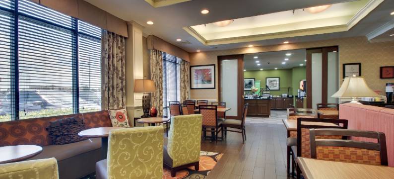 希尔顿欢朋酒店-华纳罗宾(Hampton Inn Warner Robins)图片