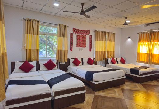 Bright View Cottage Hotel Overview