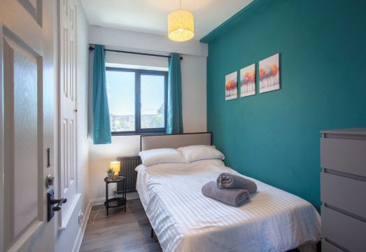 Stylish 3Bed Home Hotel Overview