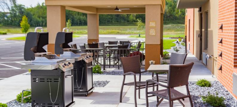 欧克莱尔I-94洲际旗下Candlewood Suites酒店(Candlewood Suites Eau Claire I-94 by IHG)图片