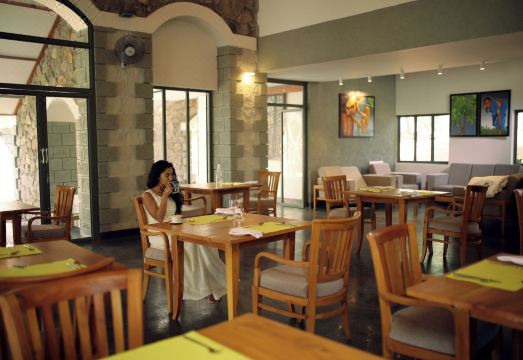 SpiceTree Rajakumari Hotel Overview