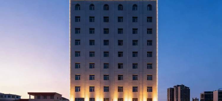 格兰漫旅酒店(南昌红谷滩万达翠苑路地铁站店)图片