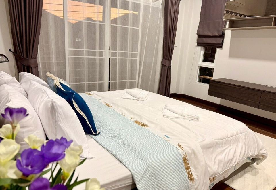 Prego Riverview Hotel Overview