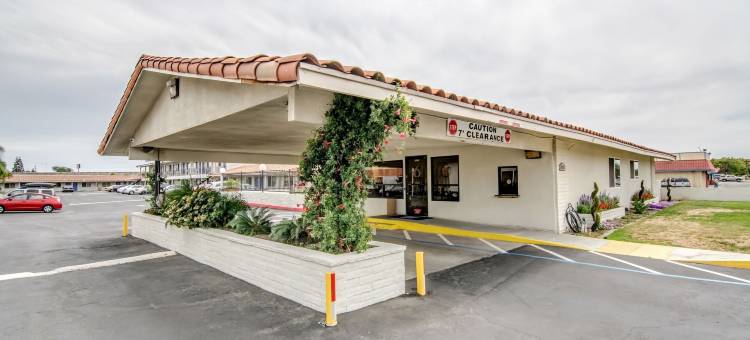 加利福尼亚曼特卡 6 号汽车旅馆(Motel 6 Manteca, CA)图片