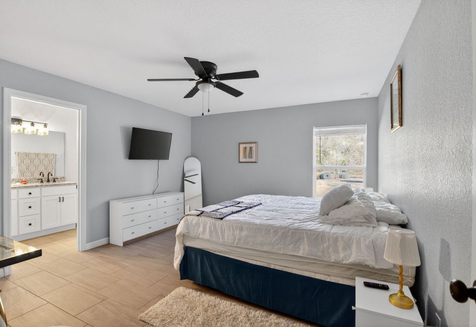 Modern Luxurious Home On 1 Private Acre 3 Bedroom Home Hotel Overview