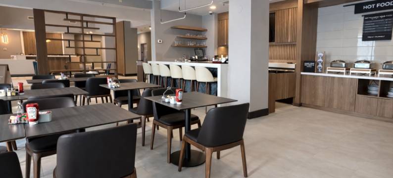 假日酒店及套房密西沙加西/梅多维尔(Holiday Inn & Suites MISSISSAUGA WEST - MEADOWVALE by IHG)图片