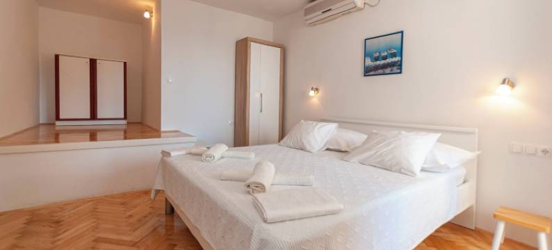 尼古拉公寓客房酒店(Apartments and Rooms Nikola)图片