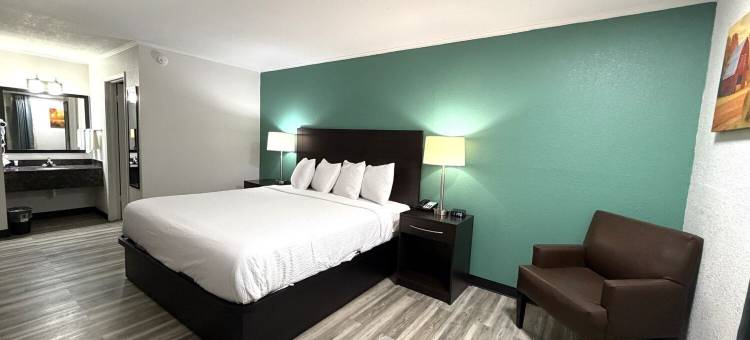 牛顿贝蒙特套房酒店(Baymont Inn & Suites Newton IA)图片
