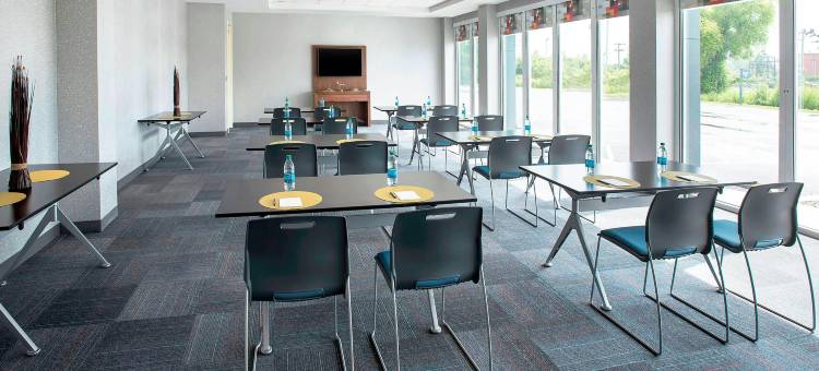 布法罗机场雅乐轩酒店(Aloft Buffalo Airport)图片