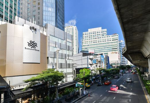 素坤逸套房酒店