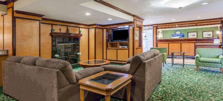 沃伦戴斯套房酒店(Days Inn & Suites by Wyndham Warren)图片