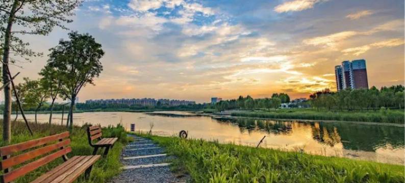 酷特区融合自助家庭客栈(雪松路2号分店)图片