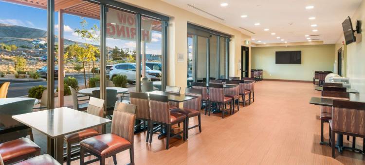 锡安哈里肯园区舒眠套房酒店(Sleep Inn & Suites Hurricane Zion Park Area)图片