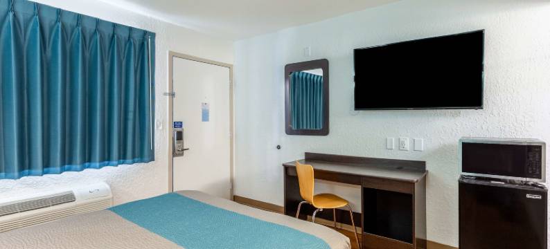 弗多斯塔大学6号汽车旅馆(Motel 6 Valdosta, GA - University)图片