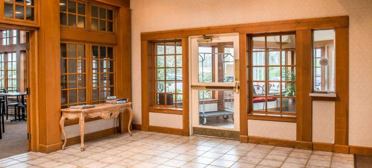 匹兹堡机场凯艺酒店(Quality Inn Pittsburgh Airport)图片