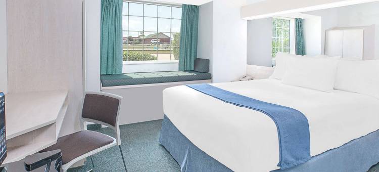 温德姆麦客达套房酒店(Microtel Inn & Suites by Wyndham Broken Bow)图片